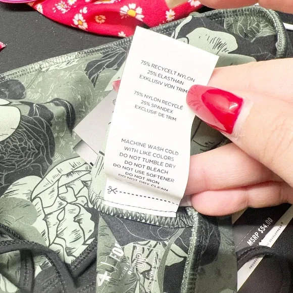 Four Laps vitality athletic fit peonies print thyme olive green new bra - Picture 14 of 14